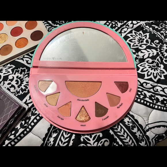 Set of 3 eyeshadow palettes - Picture 7 of 7